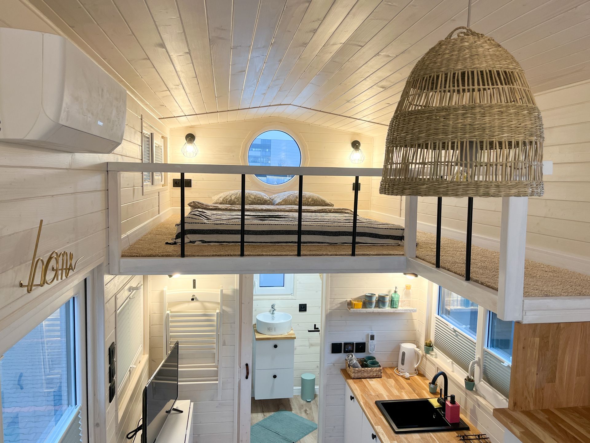 tiny-house-containerhus-modulhus-minihus-french-kiss-basic-th